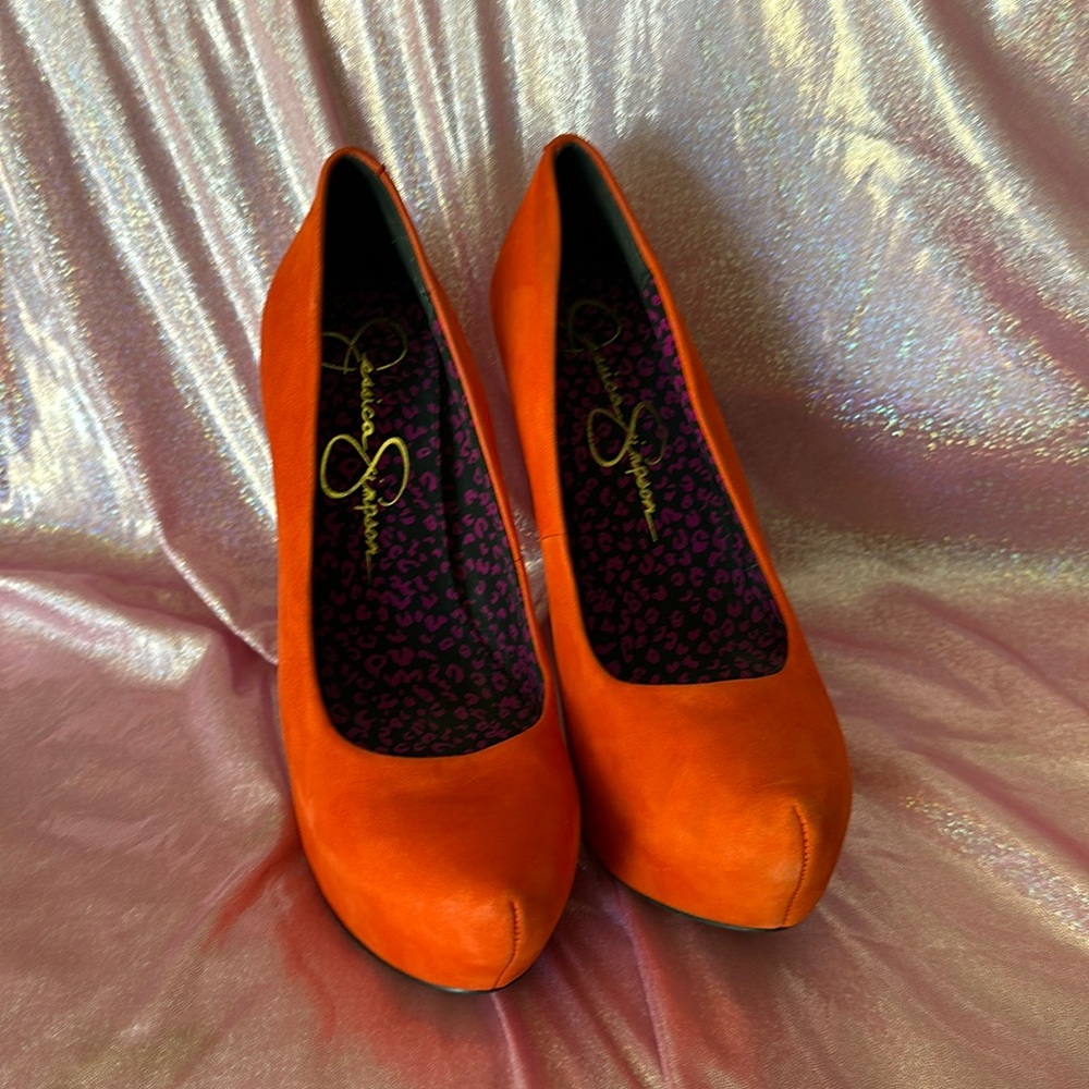 Jessica Simpson Orange suede pumps 7.5 Halloween 🎃